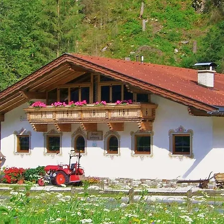 Jagahaeusl Neustift im Stubaital